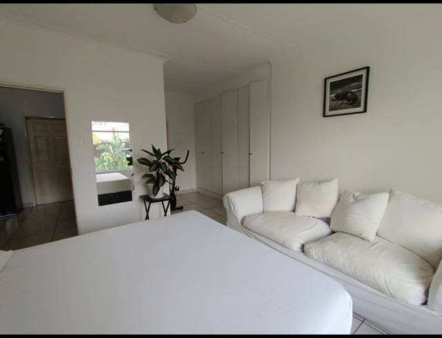 1 BEDROOM PROPERTY TO RENT IN RANDBURG CENTRAL